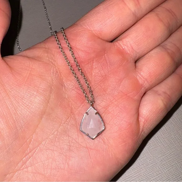 Retired pendant - Picture 2 of 3